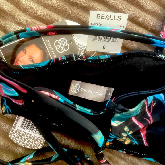 NWT Daisy Fuentes Black Floral Bandeau Bikini Top Size 6 - Picture 4 of 6